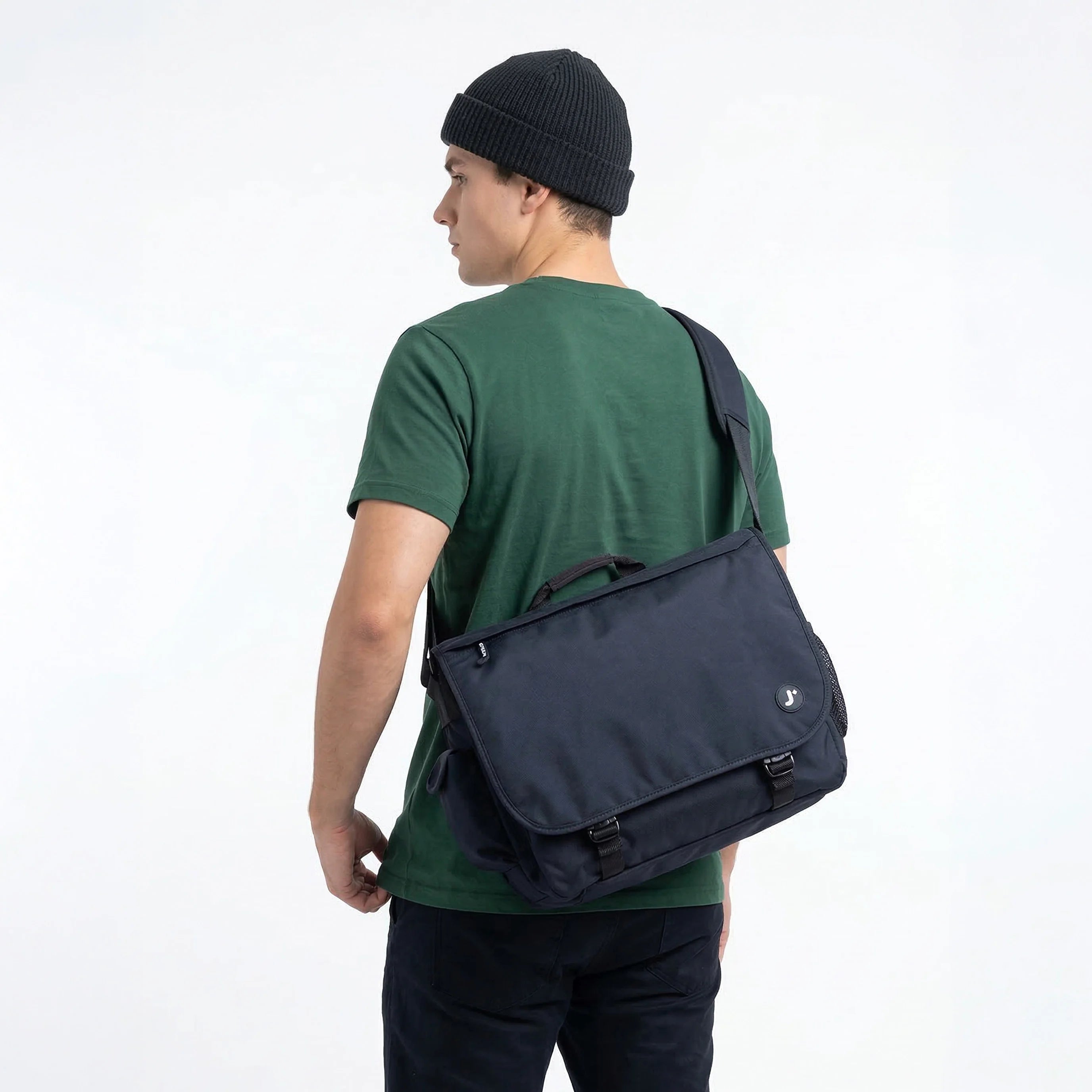 backpack or messenger bag laptop J World Unisex Thomas 16" Messenger Bag With Laptop Sleeve for School and Travel